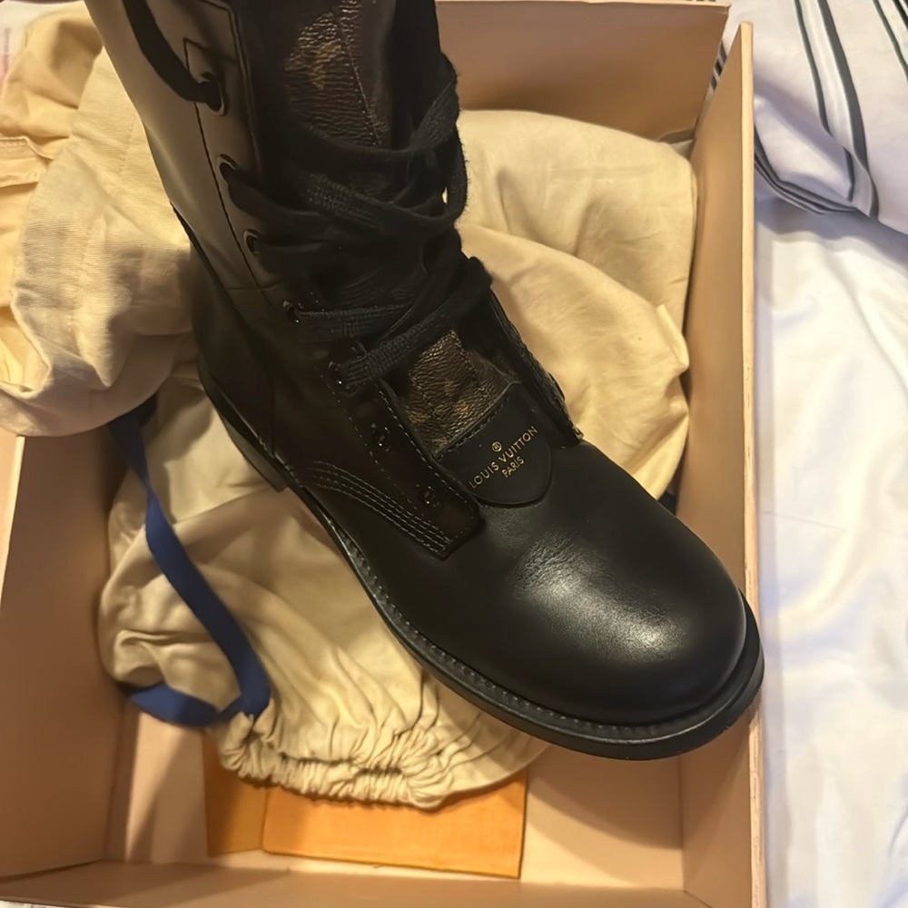 LV boots